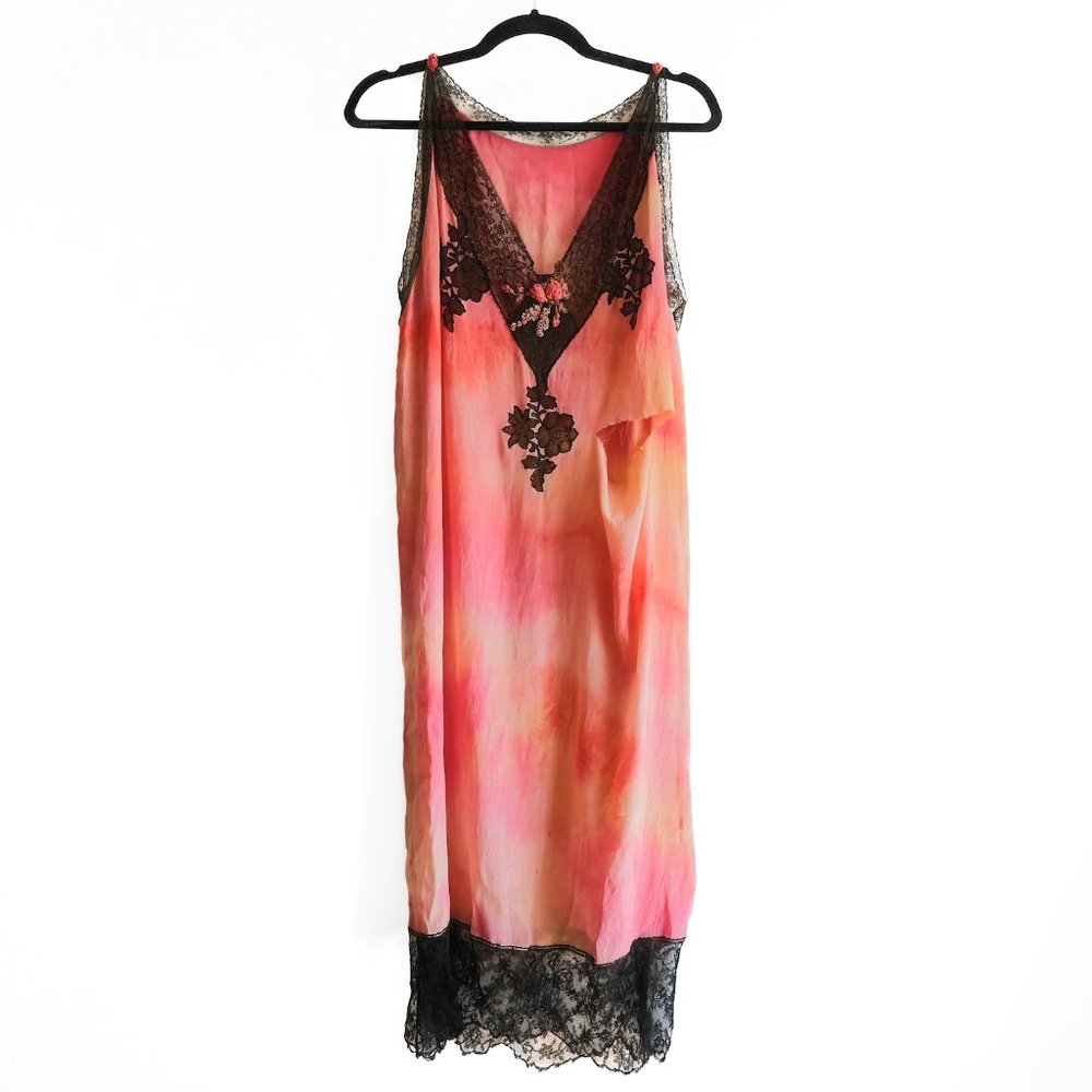 antique 1920s ombre silk nightgown/slip dress w beaded flowers & black lace trim